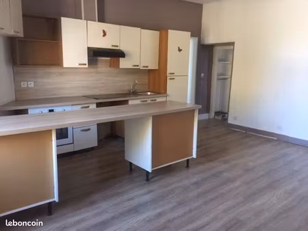 appartement t4 centre ville pomarez