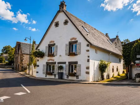 maison 6 pièces 222 m²