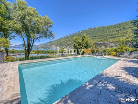 villa 5 pièces 147 m²