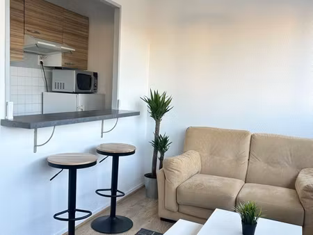 studio lumineux proche jaude