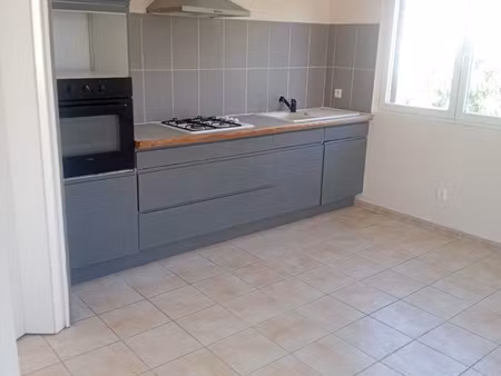 à louer f2 nîmes