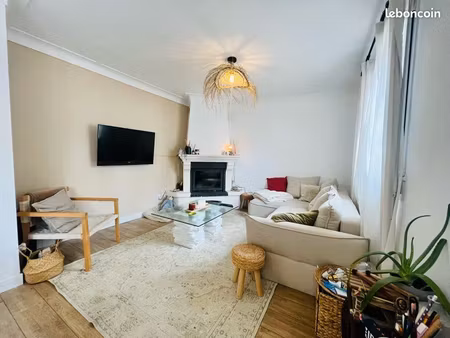 maison de charme - bonus terrasse et atelier de 20m2- proche tram