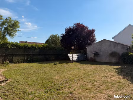 maison familiale 5 pièces avec jardin à remilly