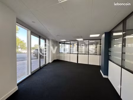 bureau 260 m²