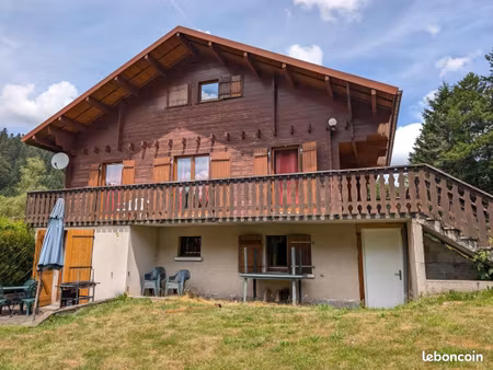 chalet 8 pièces 146 m²