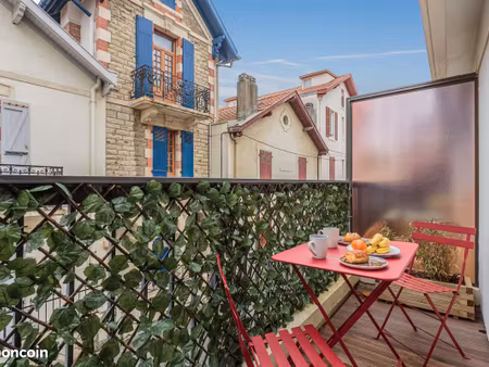 à vendre – charmant studio avec balcon et box – quartier bibi beaurivage  biarritz
