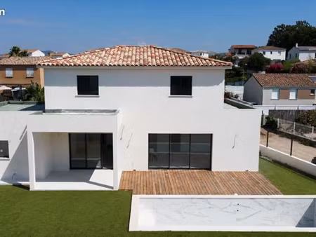 villa neuve 130 m² avec piscine – 4 chambres – puget-sur-argens