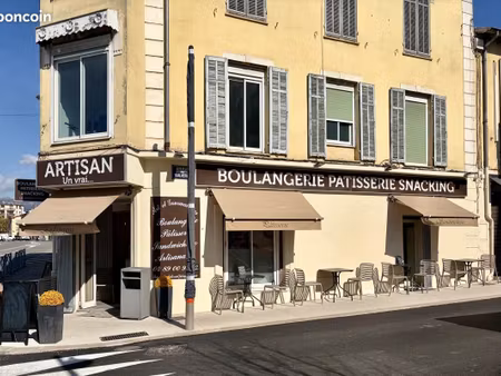 fonds de commerce 153 m²