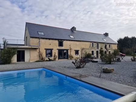 maison 6 pièces 198 m²