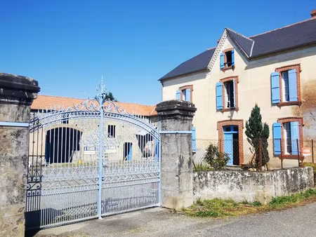 maison 5 pièces 215 m²