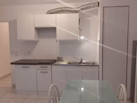 studio 1 pièce 31 m²