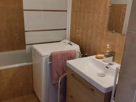 studio 1 pièce 31 m²