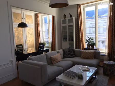 appartement type haussmannien  2 chambres  71m²  quartier cathédrale  edf inclus dans char