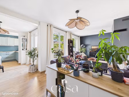 maison 6 pièces 121 m²