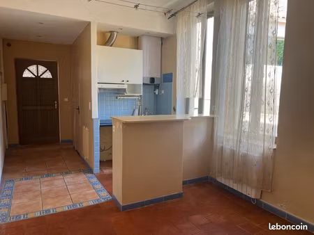 à louer – t2 de 32 m² – nîmes – disponible immédiatement