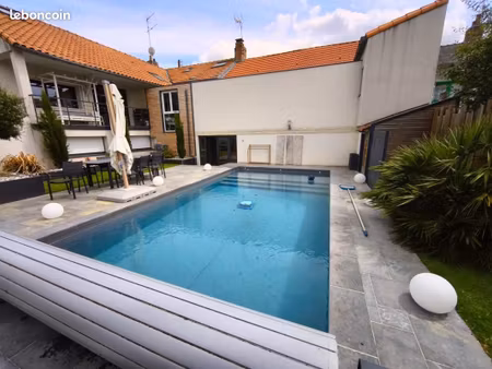 maison 7 pièces 180 m²