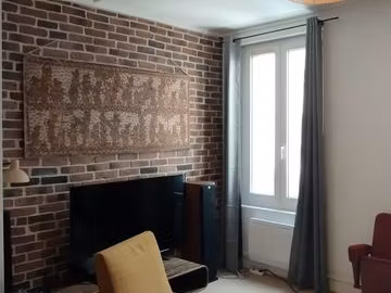 f3 / 2 chambres / meublé/ équipé/ deco vintage loft brocante/ fibre incluse/ tv/ lave ling