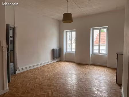 appartement 2 pièces 69 m²