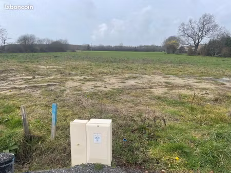 terrain 358 m² paulx