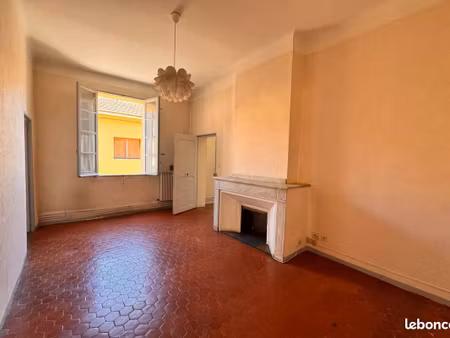 aix en provence  idéalement située quartier mazarin 