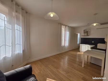 appartement t2 de 27 m² - lumineux et fonctionnel - proche tram / centre-ville