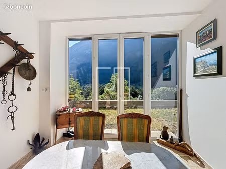 appartement 3 pièces 49 m²