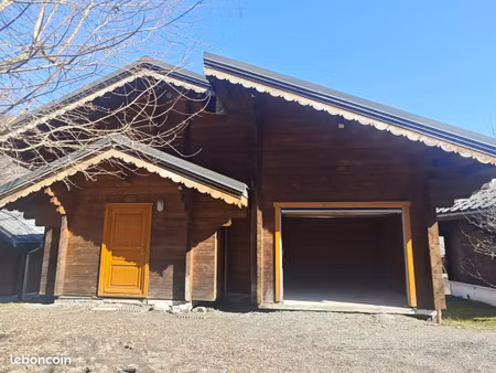 chalet 4 pièces 75 m²