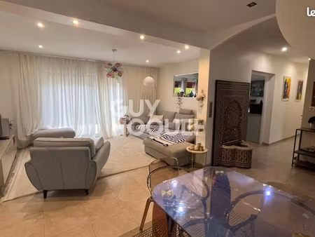 maison 7 pièces 183 m²