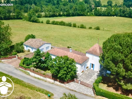 propriété 7 pièces 142 m²