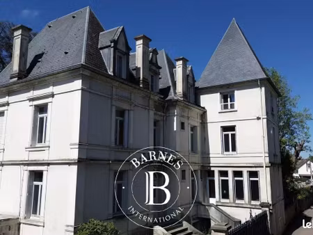 propriété 12 pièces 318 m²