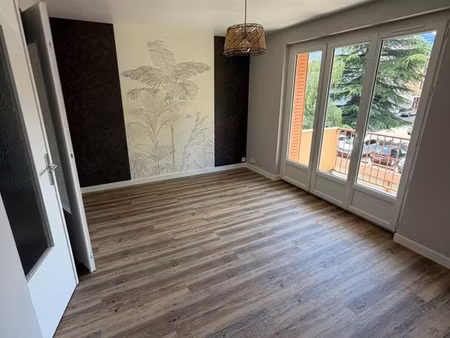 appartement t3 refait à neuf