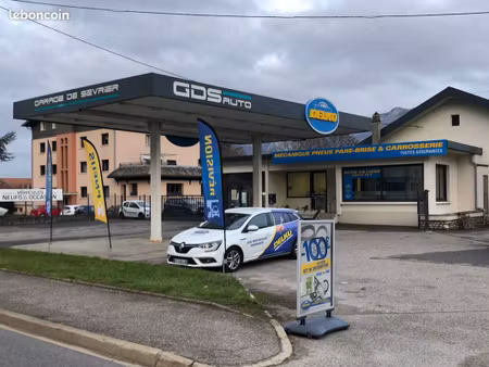 garage automobile  garage 370 m² doue la fontaine