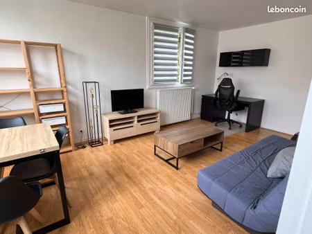 appartement f2 meublé proche utc / escom