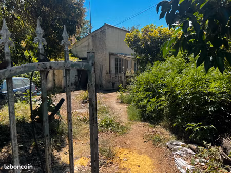 maison de 80m2 a rénover sur 2000m2 bord de nationale 7