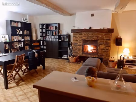 t4 rez de jardin 124 m2 petite copropriété calme