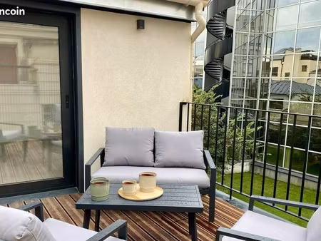 studio 1 pièce 25 m²