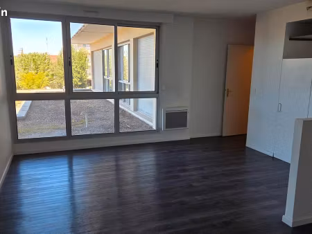appartement f2 46m² lumineux et calme en centre-ville refait à neuf