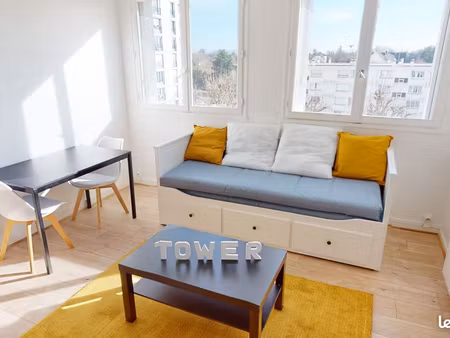 studio 1 pièce 28 m²