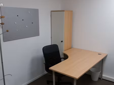 bureaux partagés premium (3 postes max)