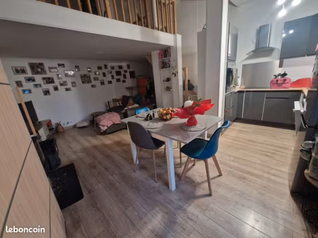 à louer – maison t3 bis avec cour privative – igé (71960)