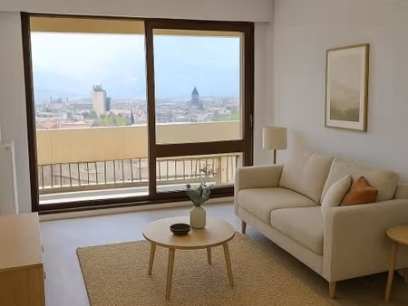 appartement 5 pièces 99 m²