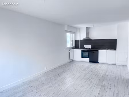 t3 centre deux avec garage et balcon