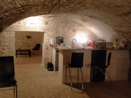 cave aménagée 86 m² – montpellier centre