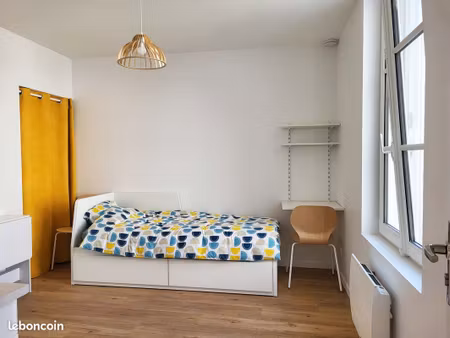studio à louer  calme au coeur de la rochelle