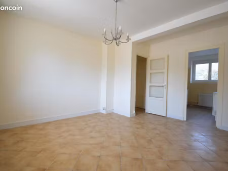 appartement 3 pièces 50 m²