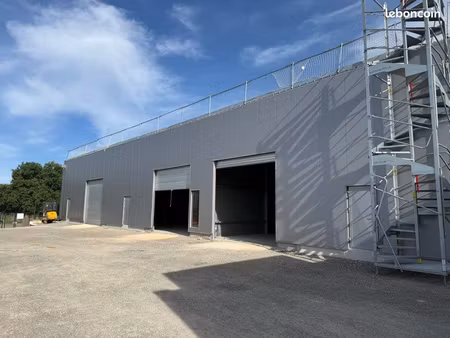 local d’activité neuf à louer — 200 m²