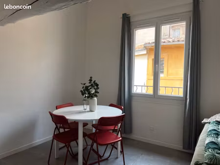 t2 en duplex cv rénové avec clim / lave linge et box internet