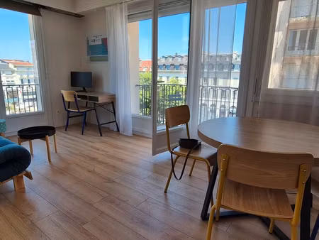 t2 meublé 800cc - place clémenceau idéal prépa barthou - chauffage inclus