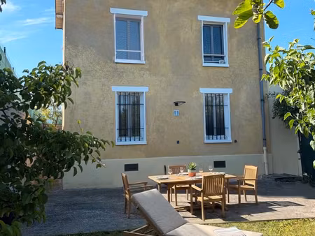 maison familiale en pierre 5p - 82m² - vue dégagée sur la nature - 10 min de sens (89)
