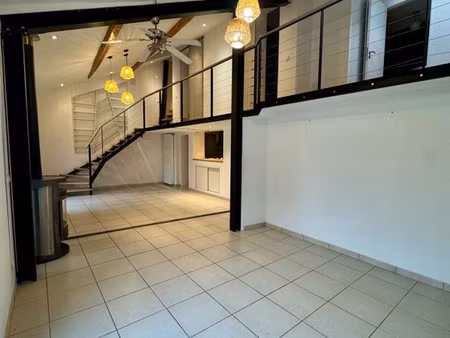 maison de charme de 140 m² avec terrasse  garage et atelier en centre-ville de saint-dizie